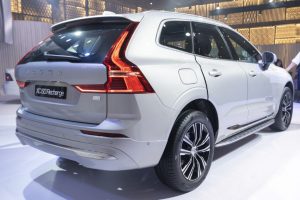 Thumbnail of http://Volvo%20XC60%20T8%20AWD%20Recharge