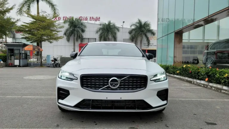 Volvo S60 B5 AWD R-Design – ảnh 1