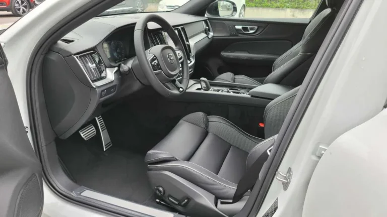 Volvo S60 B5 AWD R-Design – ảnh 10