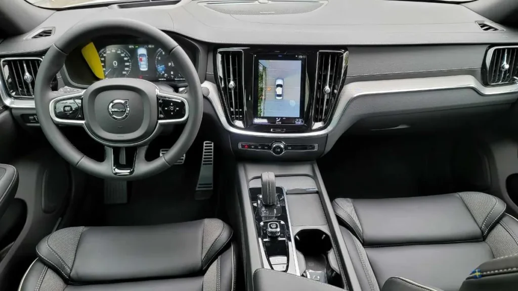 Volvo S60 B5 AWD R-Design – ảnh 4