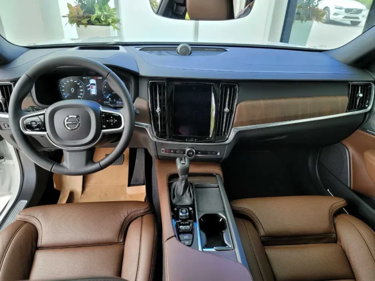 Volvo V90 B6 AWD Cross Country – ảnh 6