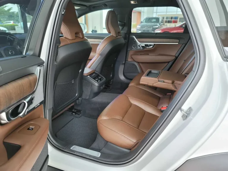 Volvo V90 B6 AWD Cross Country – ảnh 12
