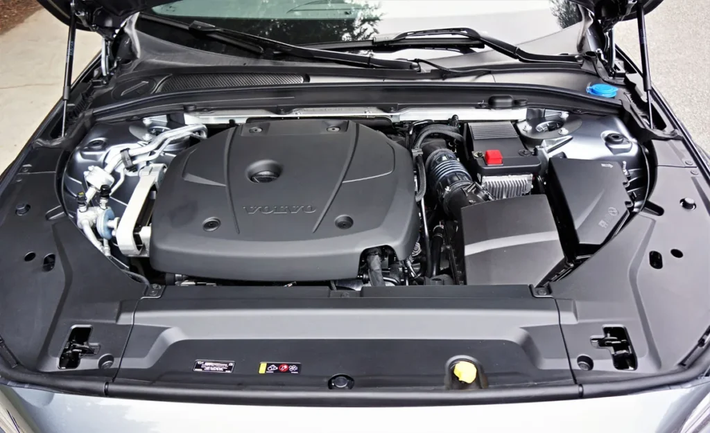 Volvo V90 B6 AWD Cross Country – ảnh 1