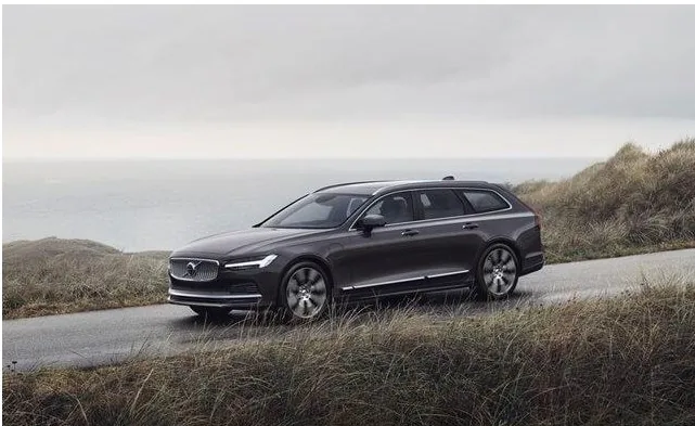 Đánh giá, Định Giá và Thông số kỹ thuật của Volvo V90 Cross Country 2022 – ảnh 1