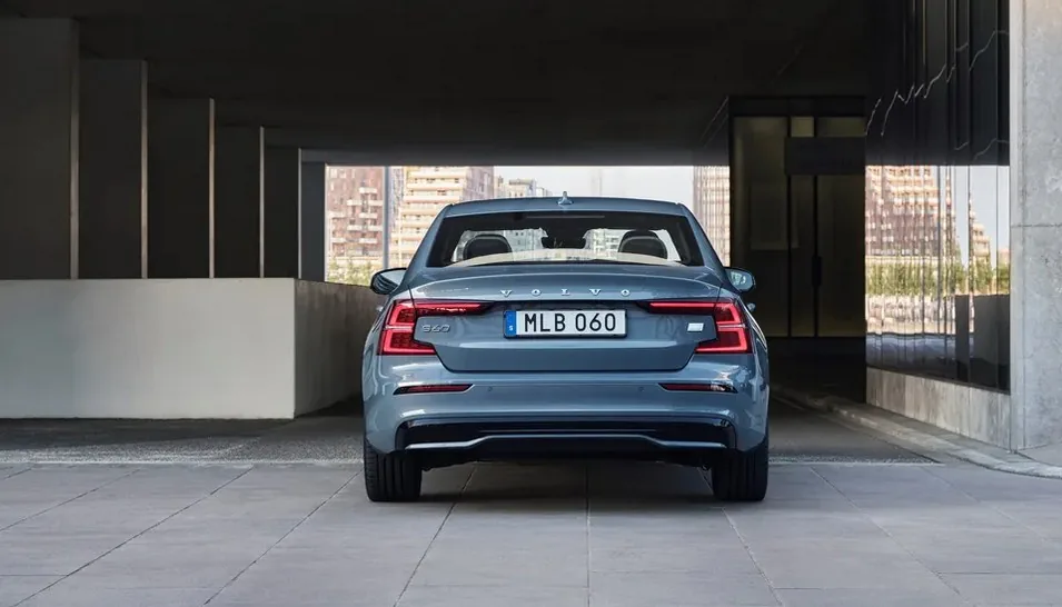 Volvo S60 2023 có những điểm gì mới ?