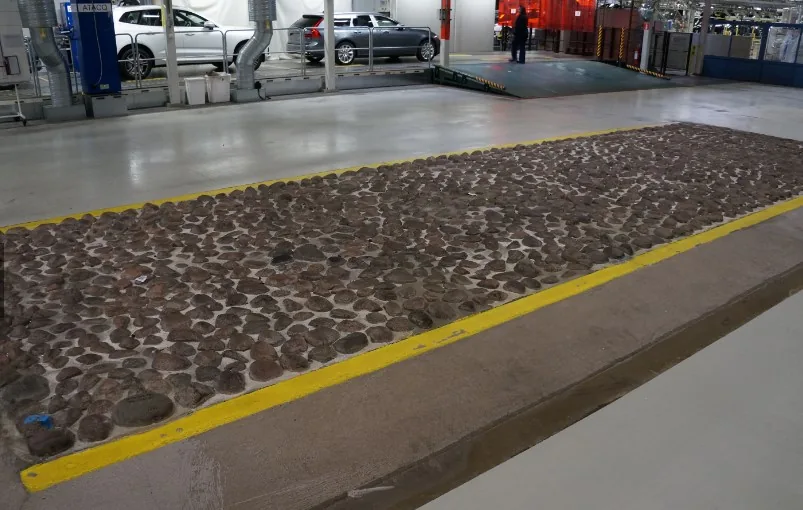 Volvo lái những chiếc xe mới vượt qua những tảng đá trước khi bạn làm điều đó – ảnh 1