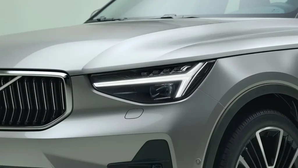 Những lí do mà Volvo XC40 2023 chở thành mẫu xe hot hiện hay – ảnh 1